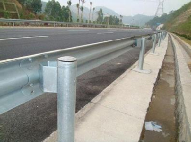 贵州道路防撞护栏 贵州道路防撞护栏